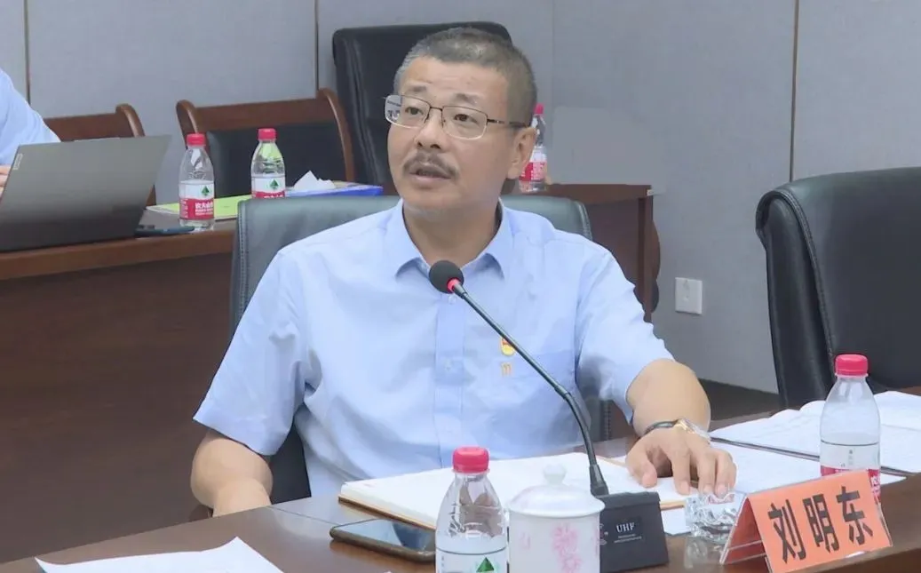 2121非凡召开党委（扩大）会议 部署党纪进建教育工作2.jpg