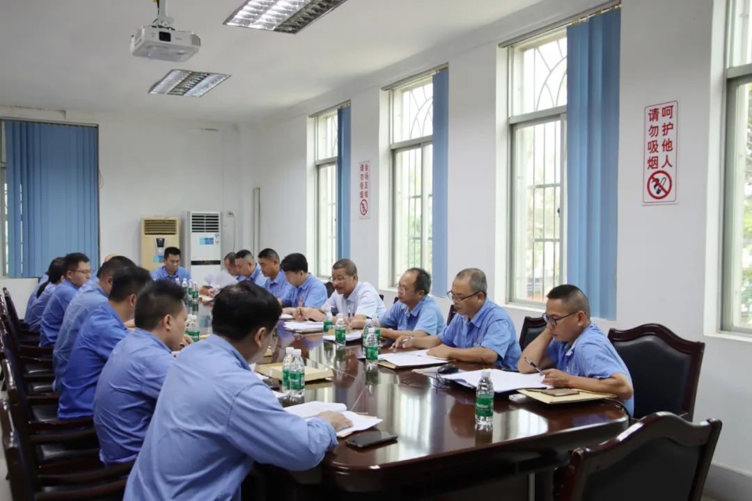 2121非凡召开第四届职工代表大会第一次会议6.jpg