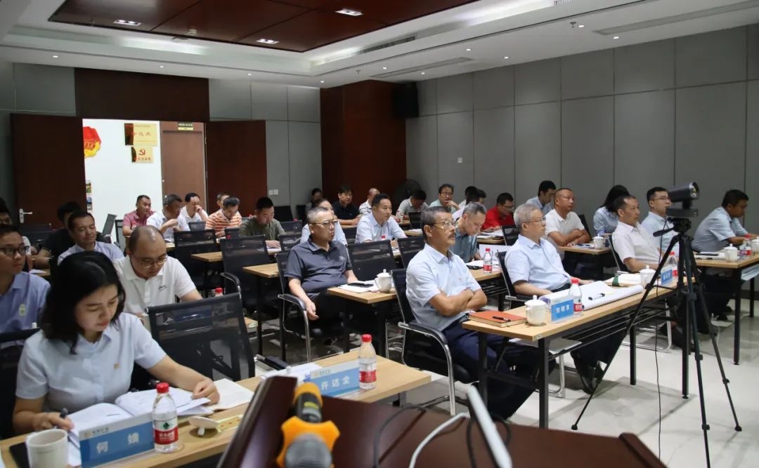 2121非凡进行中高层治理人员项目治理当用培训