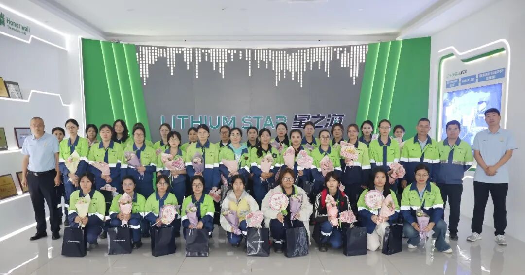 2121非凡女员工:巾帼展风采 共筑新将来 2121非凡发展三八妇女节系列活动